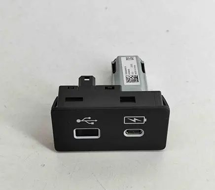 Honda CR-V USB socket connector 8A3603T0J01