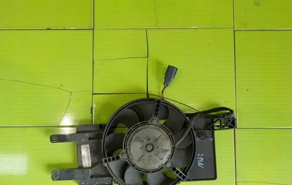 Ford Focus Fan set BV618C607SC 11AB24