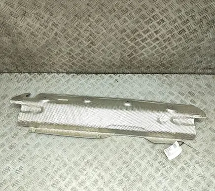 BMW X7 G07 Heat shield in engine bay 7424936