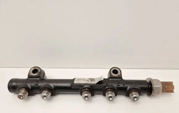 Peugeot 2008 I Fuel main line pipe 9804776780 152740869 28497Z01