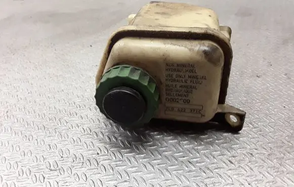 Volkswagen Touareg I Power steering fluid tank/reservoir 7L0422371C