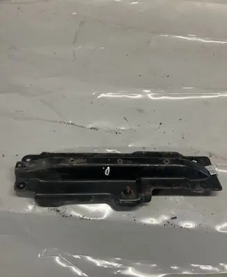 Jeep Cherokee Other under body part 