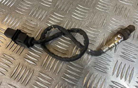 Mercedes-Benz S W221 Lambda probe sensor 0035427018 05149027AA 0258017016