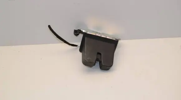 Volkswagen T-Roc Tailgate/trunk/boot lock/catch/latch 2GA827505A 8196