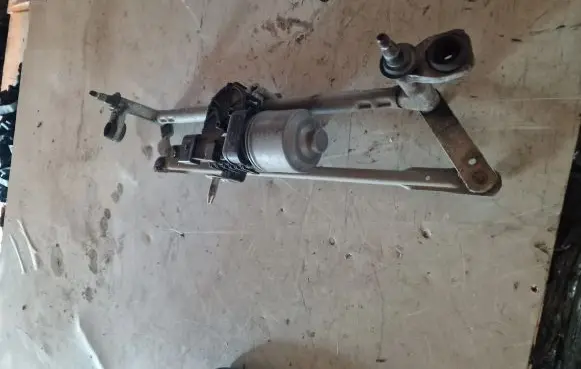 Volkswagen Polo V 6R Front wiper linkage and motor 6R1955119A