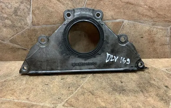Mercedes-Benz C W204 other engine part A6510110008