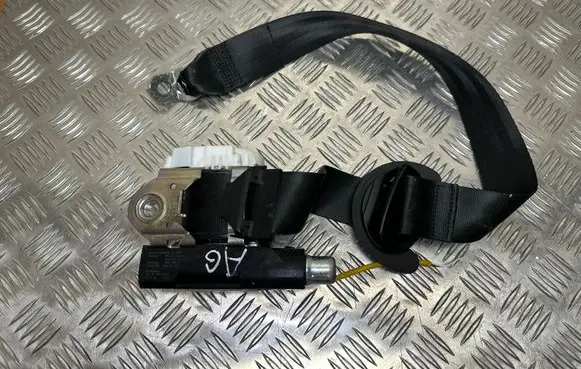 Volkswagen Tiguan Front seatbelt 1000045