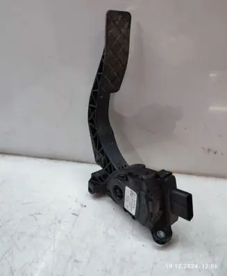 Audi Q5 SQ5 Accelerator throttle pedal 8K1723523