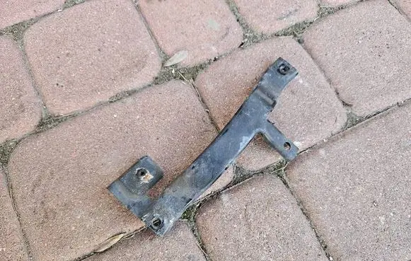 Opel Astra K Front bumper mounting bracket 13464012