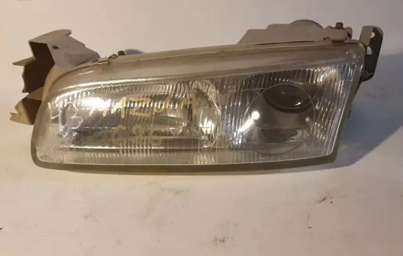 Mazda 626 Headlight/headlamp 041323