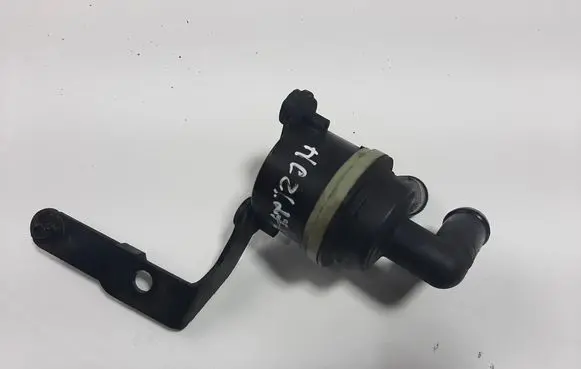 Volkswagen PASSAT B7 Electric auxiliary coolant/water pump 5N0965561A