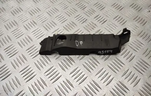 Front bumper mounting bracket