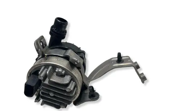 Mercedes-Benz CLE C236 Water pump A0005000801 A2365013300