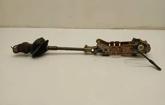 Citroen C8 Steering wheel axle 1811551100q