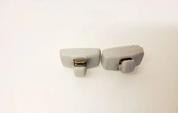 Skoda Octavia Mk2 (1Z) Sun visor clip/hook/bracket 1Z0857561