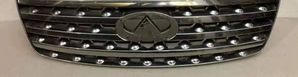 Infiniti FX Front grill 62310CG000