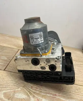 BMW 5 G60 G61 ABS Pump 5A96C01
