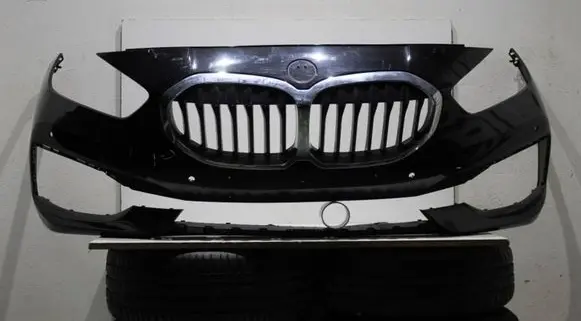 BMW 1 F40 Front bumper BMW 1 F40 ZDERZAK PRZOD ŁADNY 200101129301