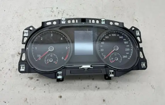 Volkswagen Golf VII Speedometer (instrument cluster) 5G0920861A