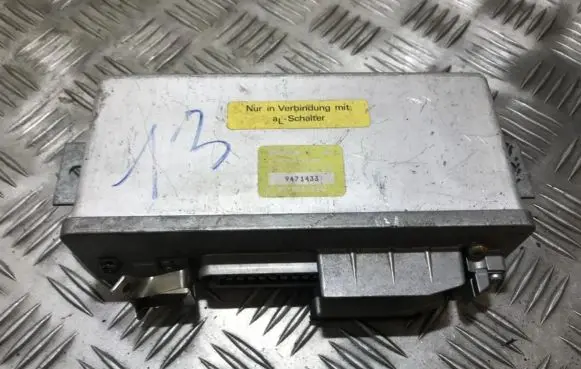 Audi 80 90 S2 B4 ABS control unit/module 0265103032 9471433