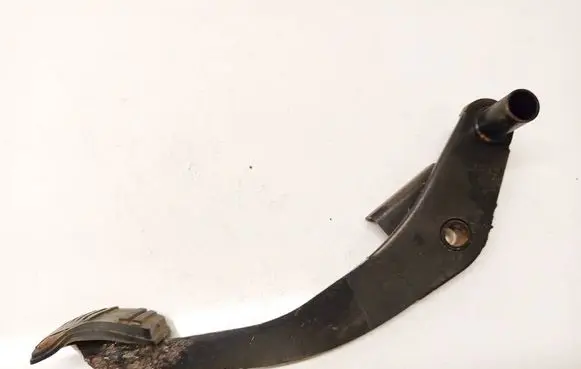 Ford Mondeo Mk III Brake pedal 