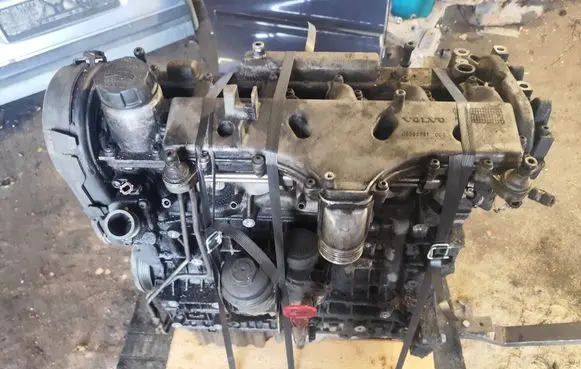 Volvo V70 Engine 8653865 6323