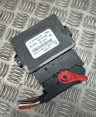 Mercedes-Benz SLK R172 Brake system control unit/module A1669002700 223778106