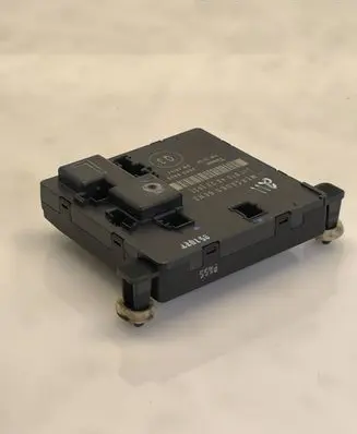 Mercedes-Benz E W211 Door control unit/module 2118704026 00006805