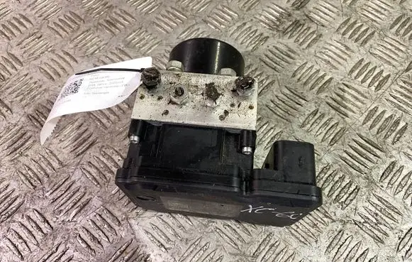 Volvo XC60 ABS Pump 31423348