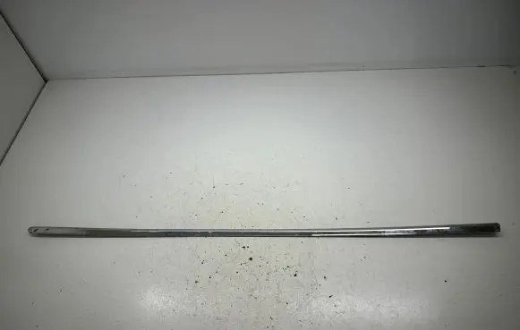 Volkswagen PASSAT B6 Front door trim (molding) 3C0853515C