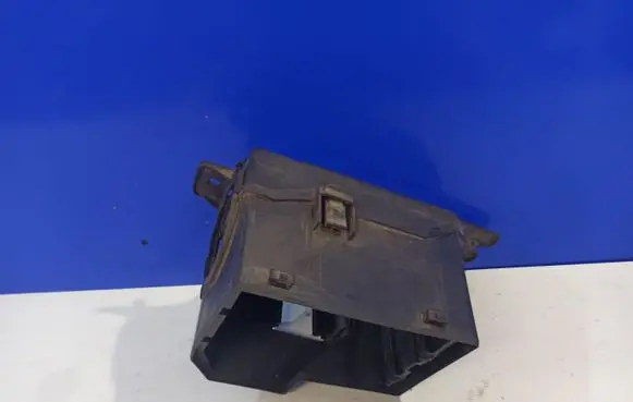 Volvo XC90 Fuse box cover 9452547