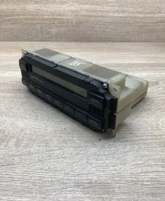 Volkswagen PASSAT B5 Climate control unit 3B1907044B 5HB007617