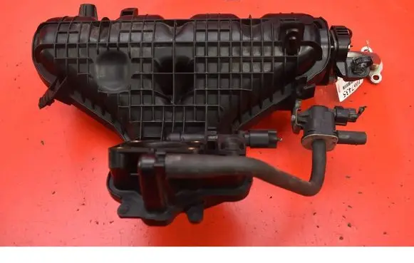 Toyota Auris E180 Intake manifold 1105869S01