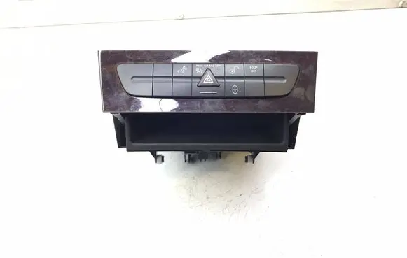 Mercedes-Benz E W211 Hazard light switch a2116800552 K3794