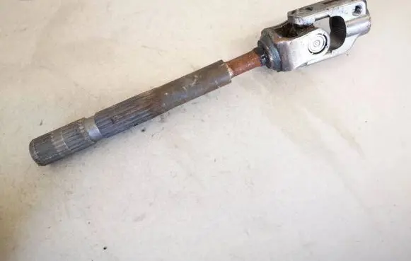 Honda CR-V Steering column universal joint