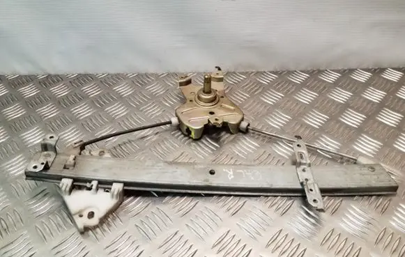 Rear door manual window regulator