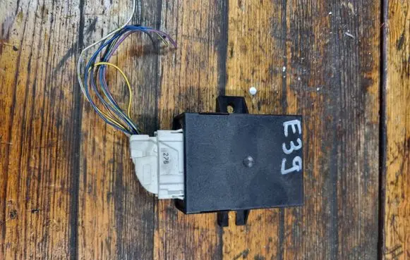 BMW 5 E39 Other control units/modules 61358352494