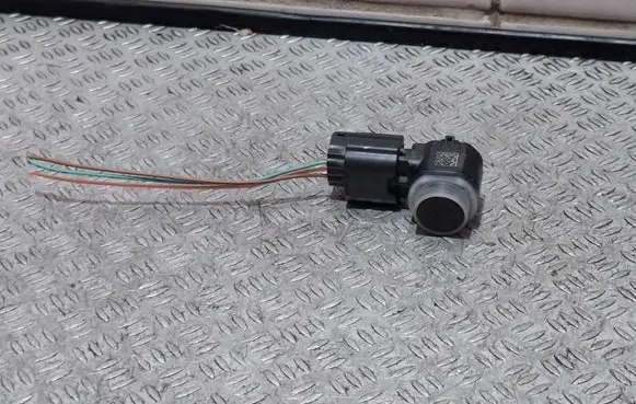 Renault Trafic III (X82) Parking PDC sensor 284429097R