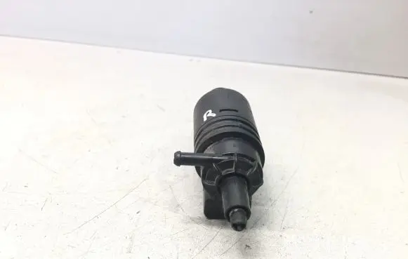 Audi A4 S4 B5 8D Windscreen/windshield washer pump 4A0955651B