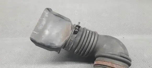 Suzuki Wagon R+ Air intake hose/pipe