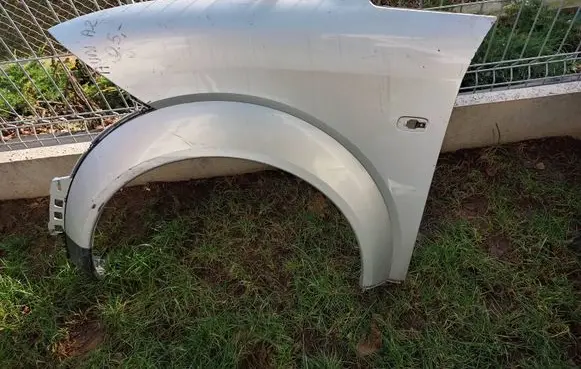 Audi A2 Fender 8z0821021a