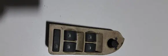 Audi A4 S4 B7 8E 8H Wing mirror switch 8E0959565