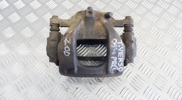 Toyota Verso Front brake caliper 4775002361