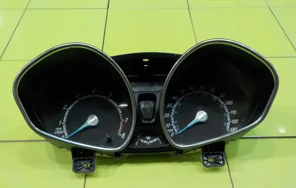 Ford Fiesta Speedometer (instrument cluster) CL13