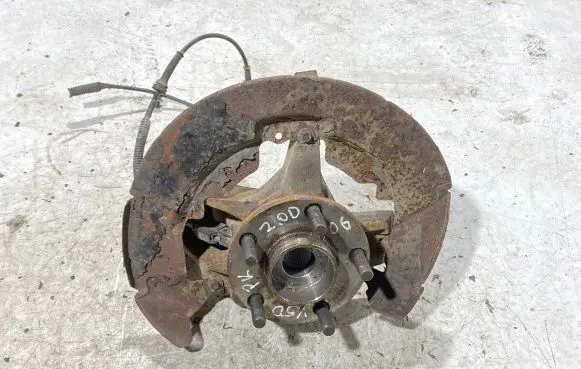 Volvo V50 Front wheel hub spindle knuckle