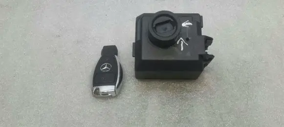 Mercedes-Benz A W176 Ignition lock A2469054702