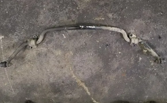 Nissan X-Trail T30 Front anti-roll bar/sway bar
