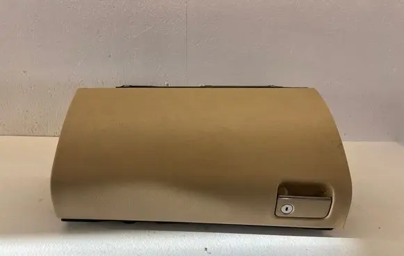 Mercedes-Benz ML W164 Glove box A1646890139 REV30B102 18114401