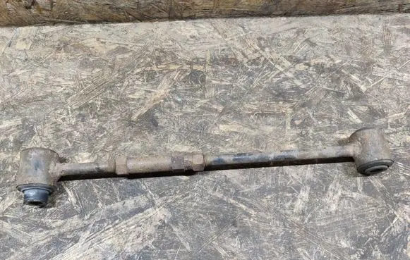 Cadillac SRX Rear suspension camber bolt 25716355