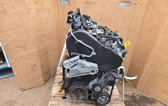 Seat Leon (5F) Engine swap CLHA